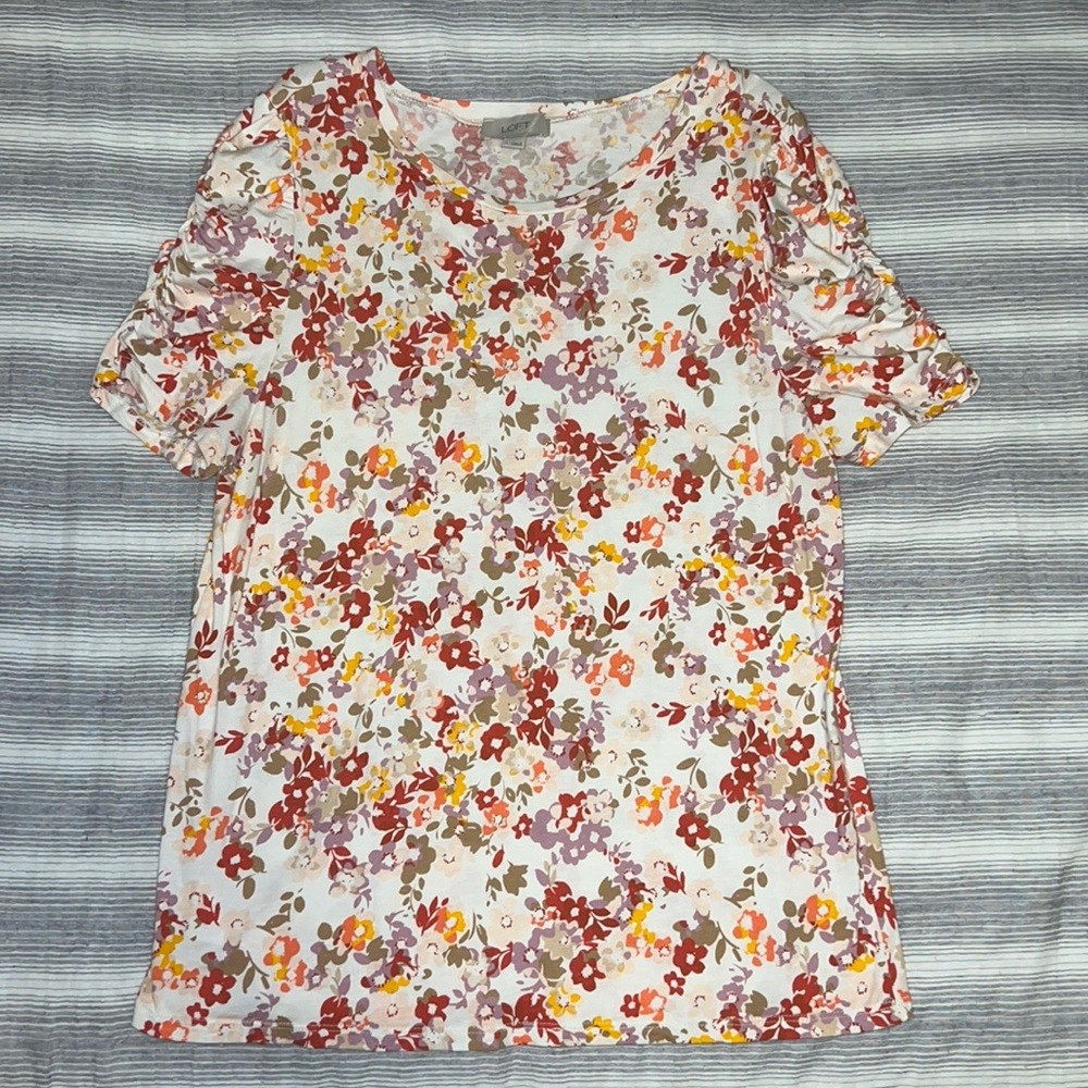 LOFT Short Sleeve Ruched Tee